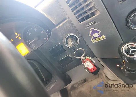 2018 Mercedes-Benz Sprinter 2500 High Roof V6 из США, поврежденный, VIN WD3PE8CD5JP598649